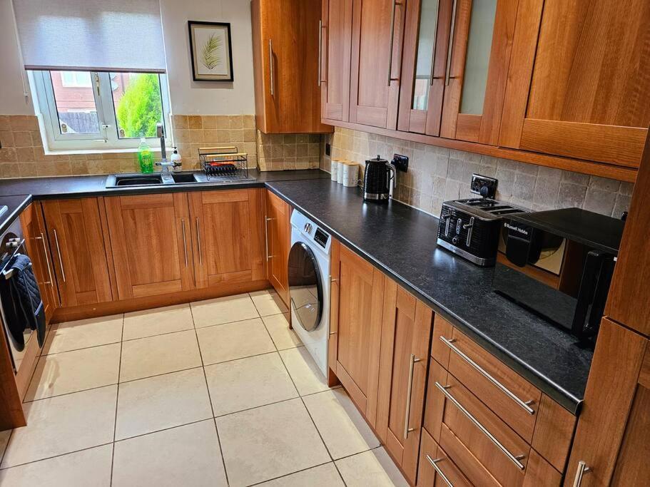 Homebird Property - Buckton House Leeds  Eksteriør billede